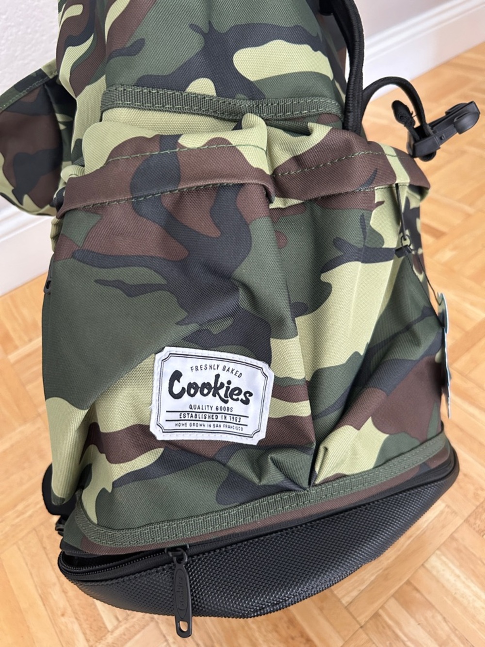 COOKIES BACKPACK UTILITY RUCKSACK (CAMO) NWT - Picture 7 of 8